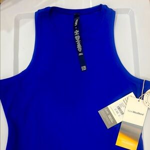 Vuori All that Feels crewneck NWT